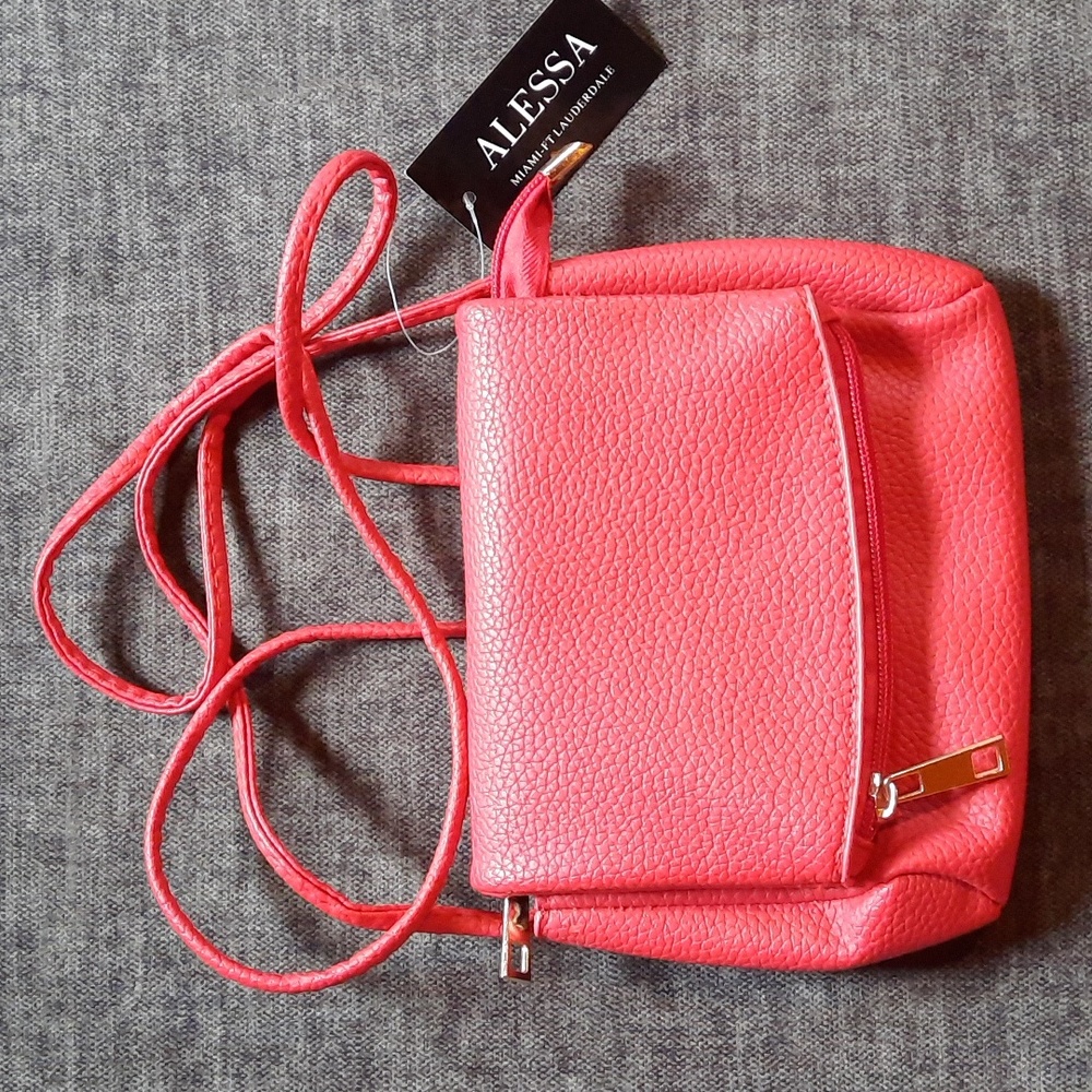 Crossbody Purse Red Pleather Vegan Embossed Design Zipper Closure